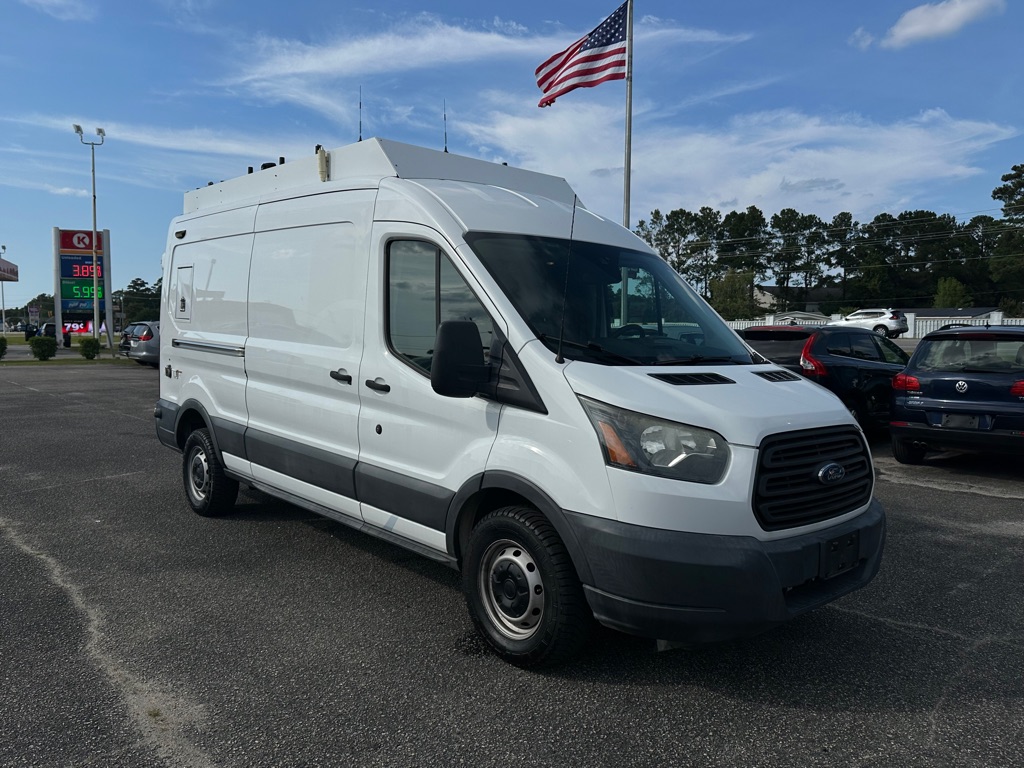 Photo 5 of this FORD TRANSIT