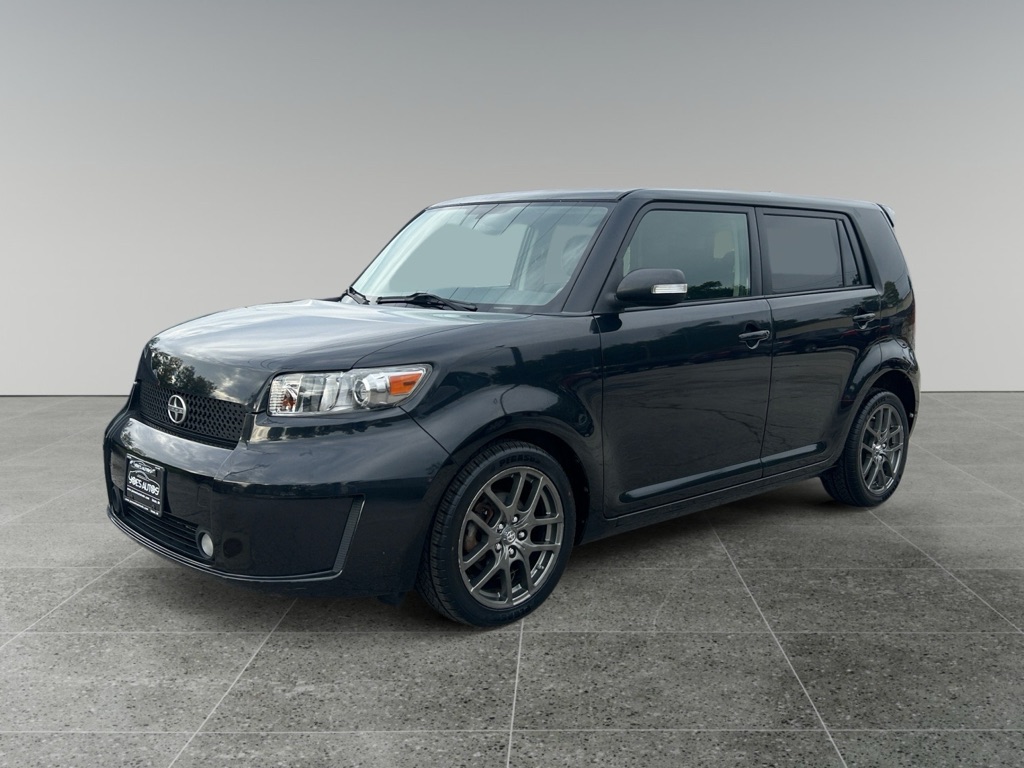 Gray 2010 Scion xB Wagon Front-Wheel Drive Automatic
