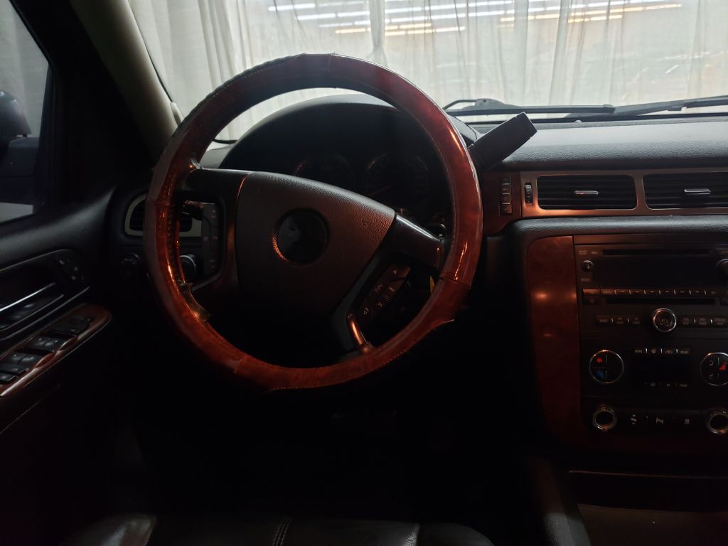 CHEVROLET SUBURBAN 2010 CHEVROLET SUBURBAN 1GNUKJE36AR196762