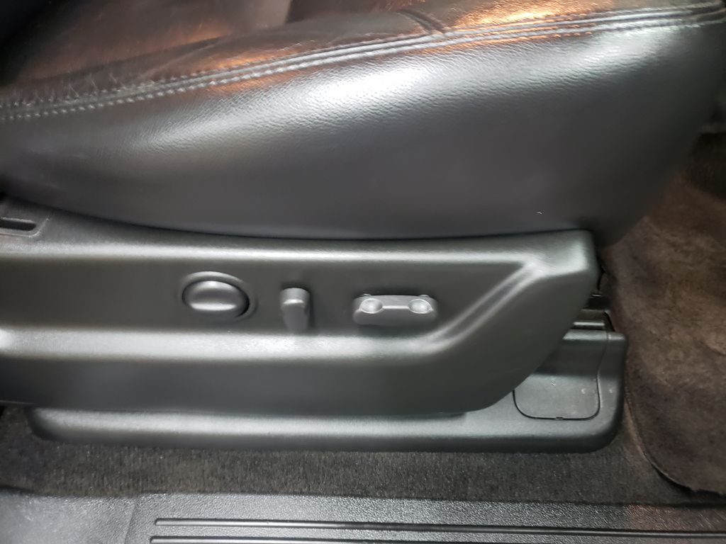 CHEVROLET SUBURBAN 2010 CHEVROLET SUBURBAN 1GNUKJE36AR196762