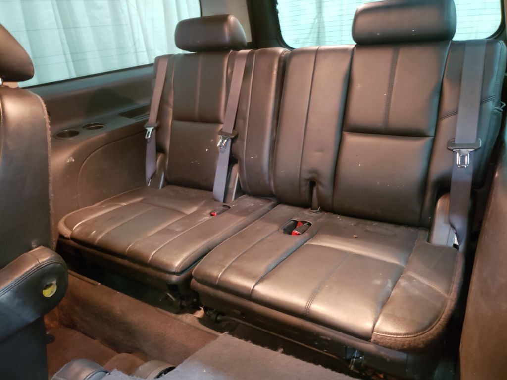 CHEVROLET SUBURBAN 2010 CHEVROLET SUBURBAN 1GNUKJE36AR196762