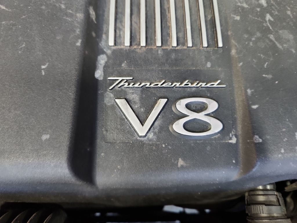 Photo 15 of this FORD THUNDERBIRD
