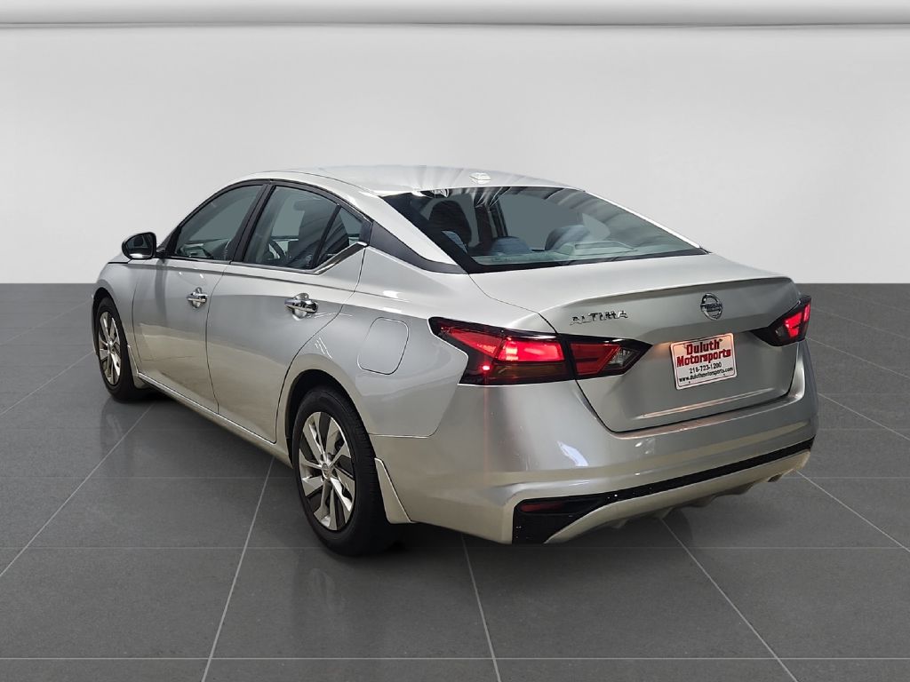 Photo 3 of this NISSAN ALTIMA