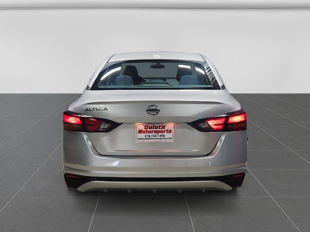 Photo 4 of this NISSAN ALTIMA