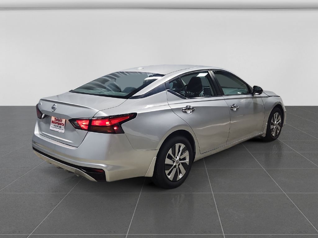 Photo 5 of this NISSAN ALTIMA