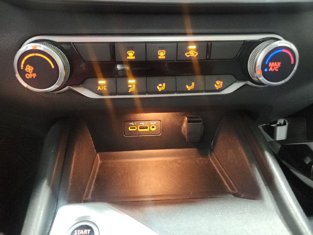 Photo 22 of this NISSAN ALTIMA