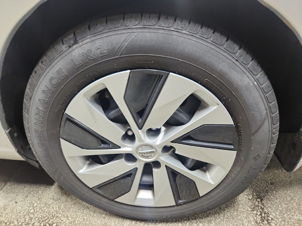 Photo 28 of this NISSAN ALTIMA