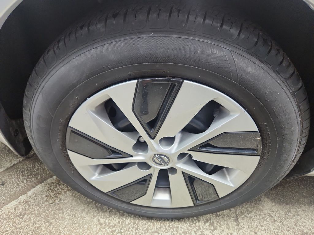 Photo 29 of this NISSAN ALTIMA