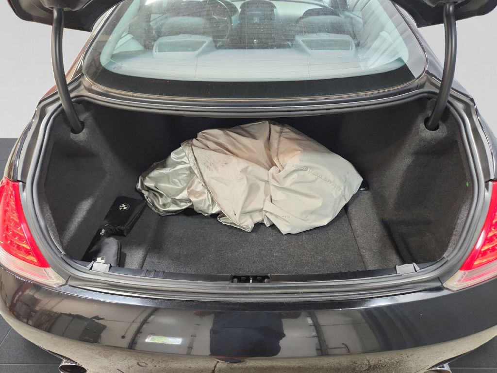 Photo 19 of this BMW 645
