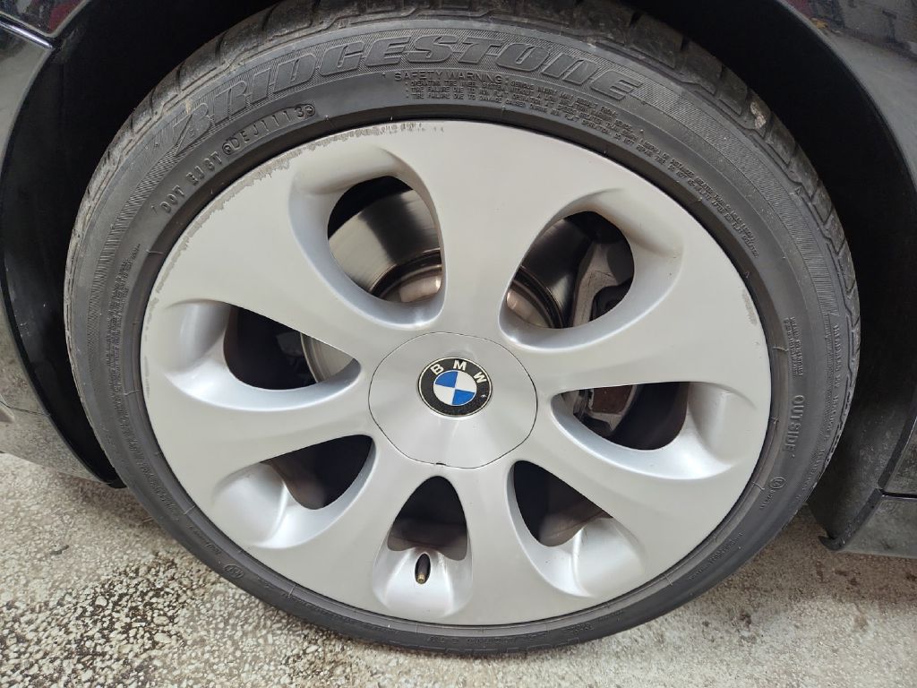 Photo 30 of this BMW 645