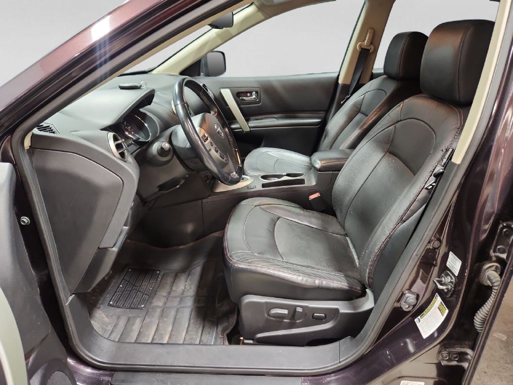 Photo 10 of this NISSAN ROGUE