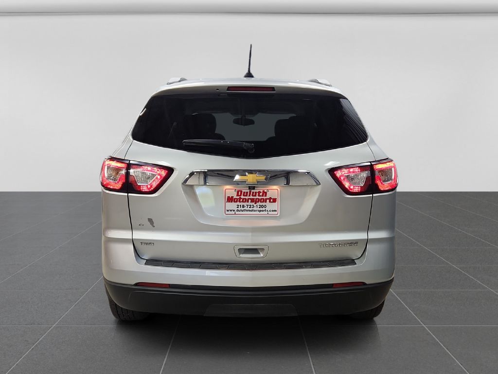 Photo 4 of this CHEVROLET TRAVERSE