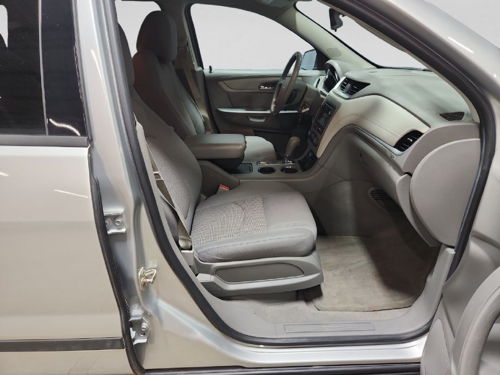 Photo 15 of this CHEVROLET TRAVERSE