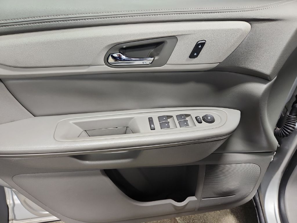 Photo 17 of this CHEVROLET TRAVERSE