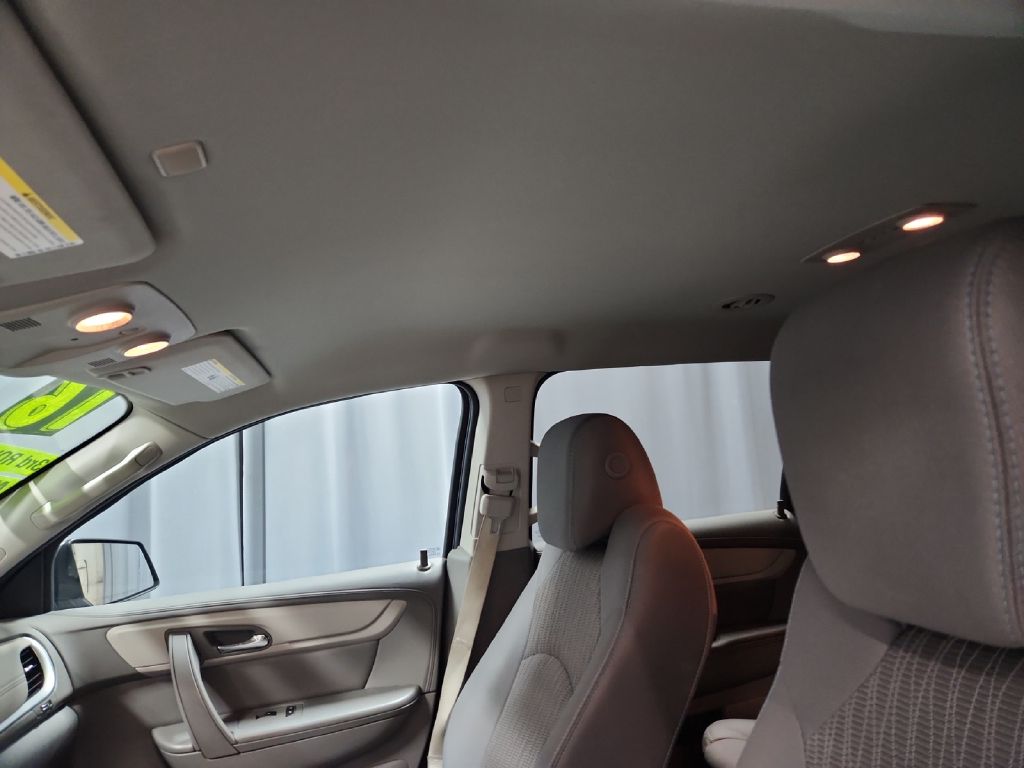 Photo 24 of this CHEVROLET TRAVERSE