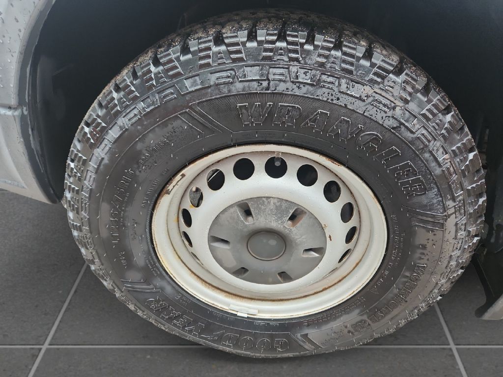 Photo 9 of this DODGE SPRINTER