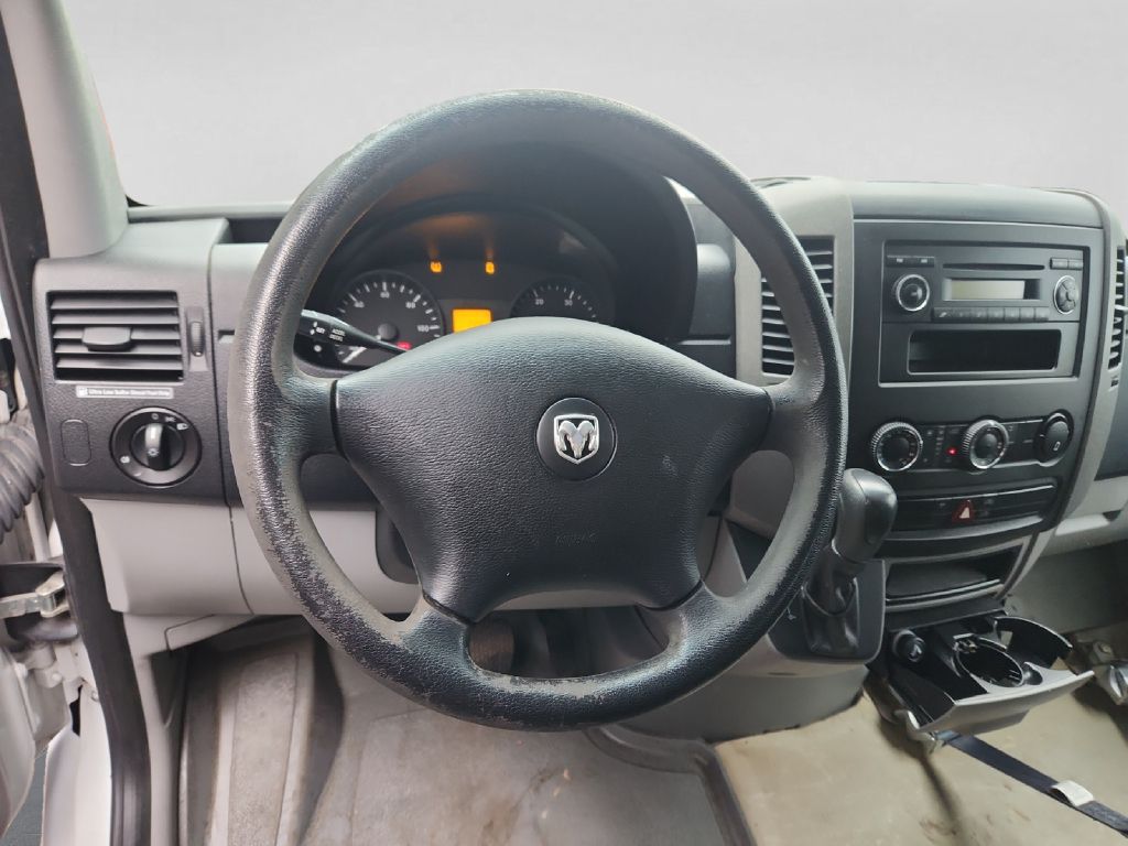 Photo 11 of this DODGE SPRINTER