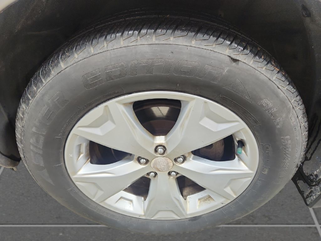 Photo 9 of this SUBARU FORESTER