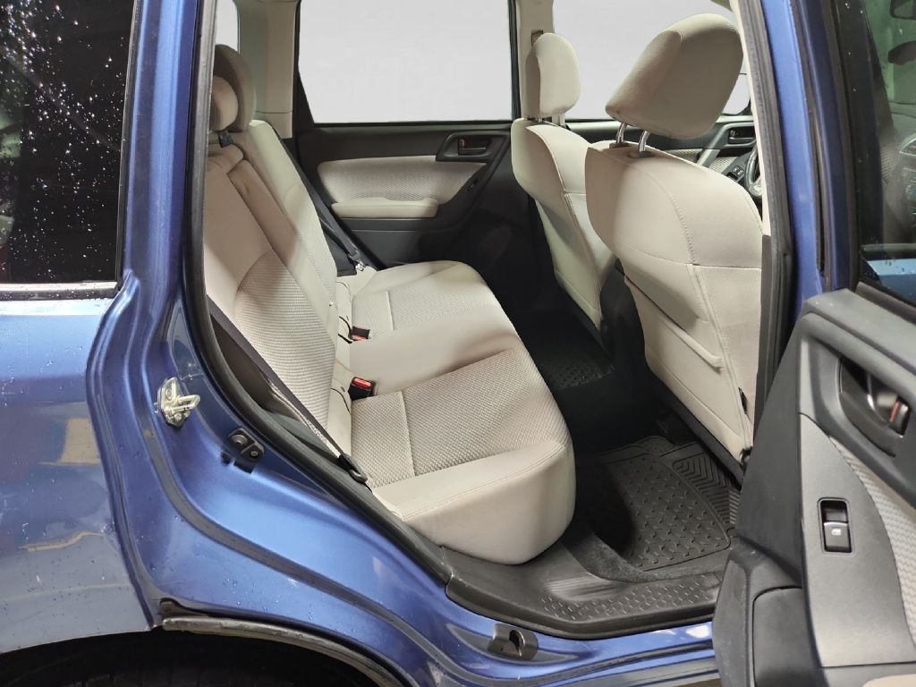 Photo 18 of this SUBARU FORESTER