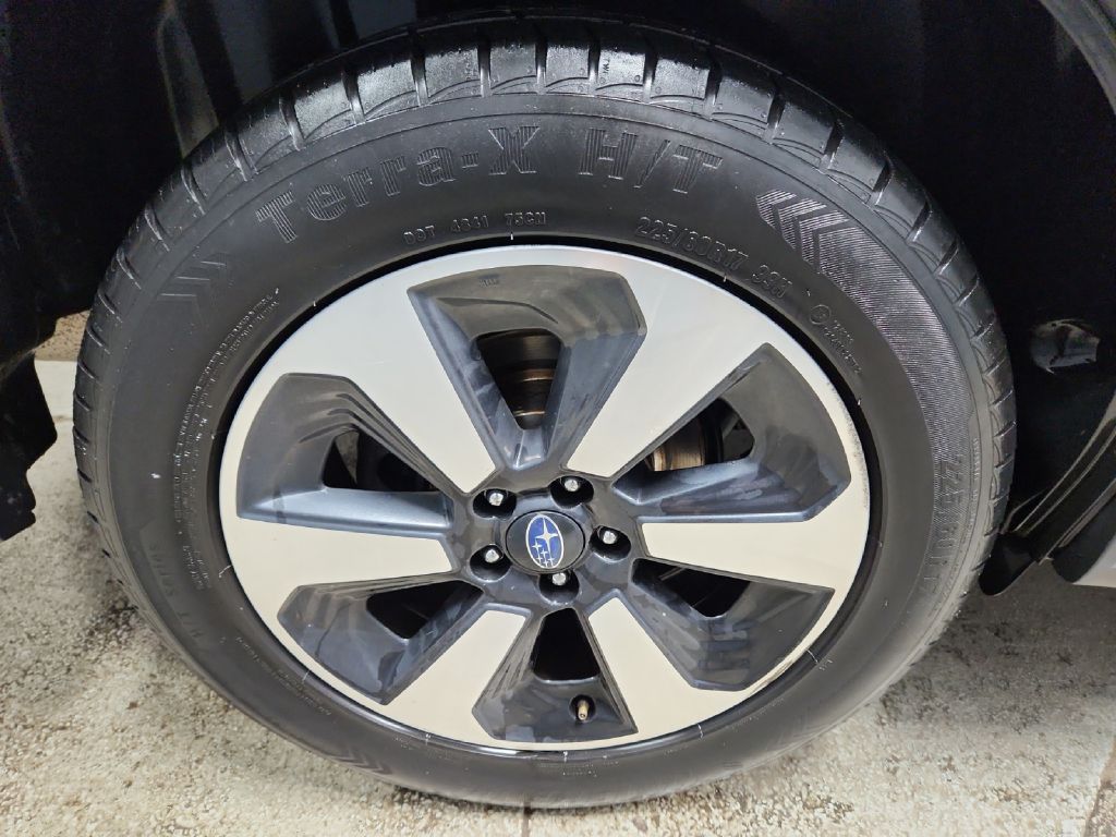 Photo 28 of this SUBARU FORESTER