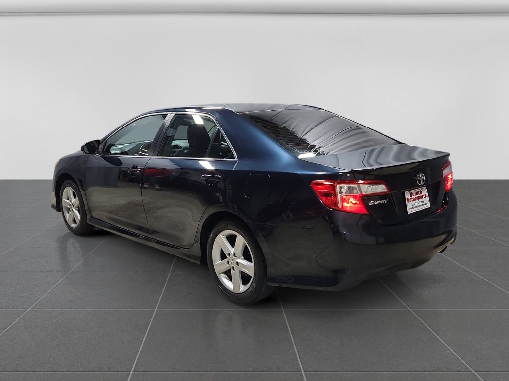 Photo 3 of this TOYOTA CAMRY