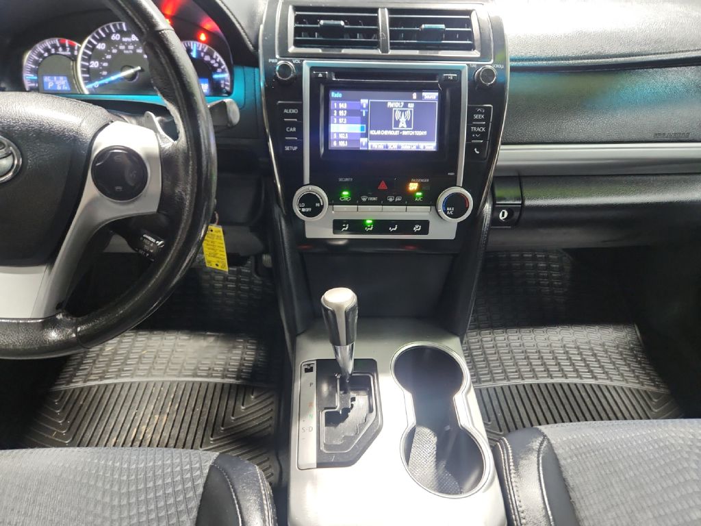 Photo 12 of this TOYOTA CAMRY