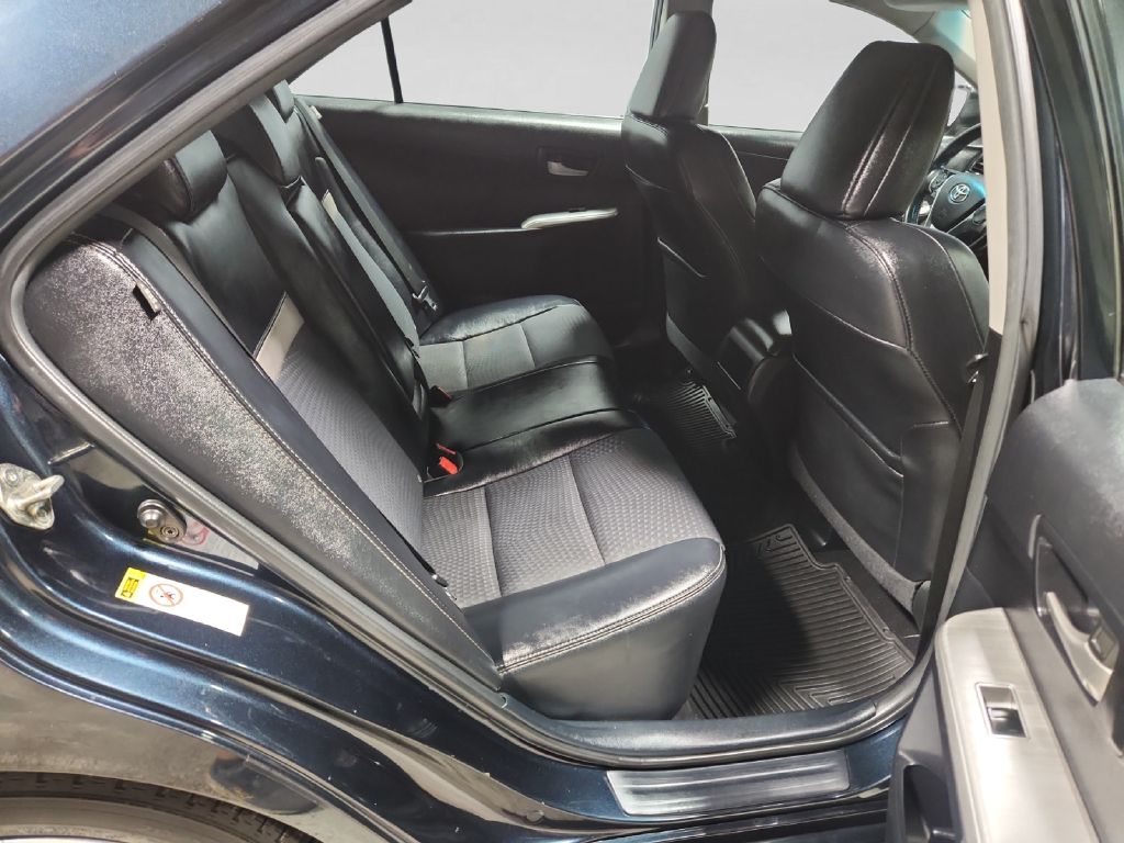 Photo 18 of this TOYOTA CAMRY