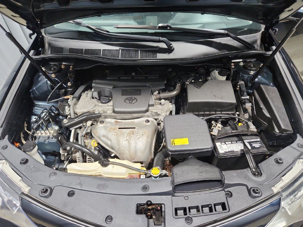 Photo 30 of this TOYOTA CAMRY