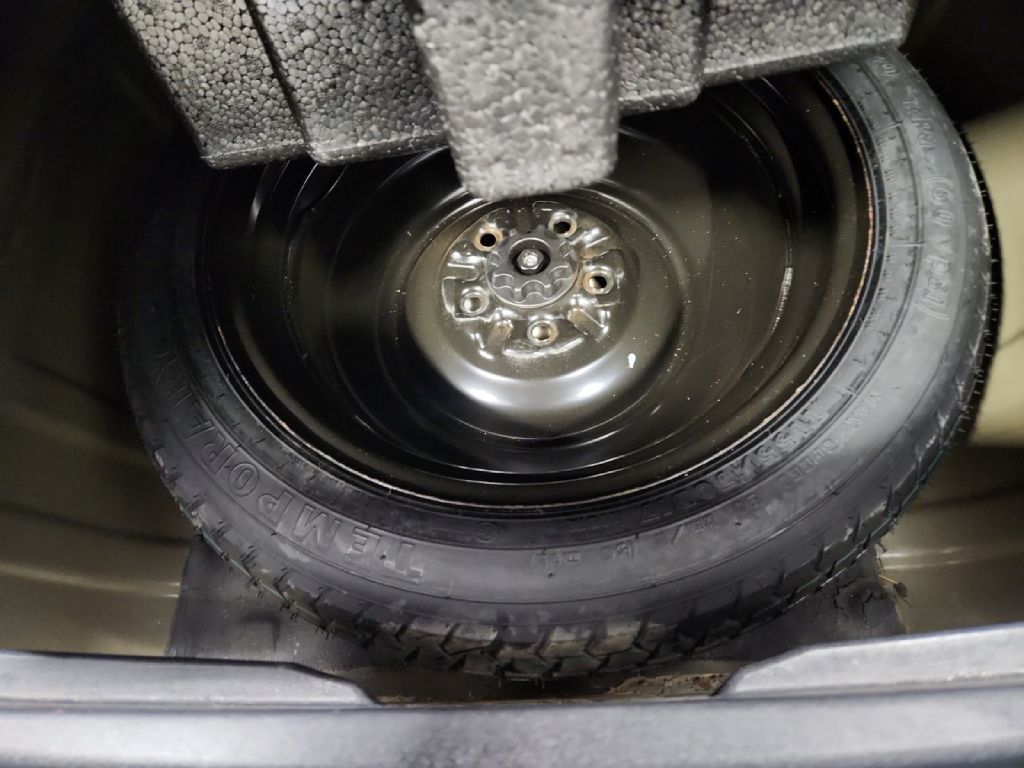 Photo 31 of this TOYOTA CAMRY