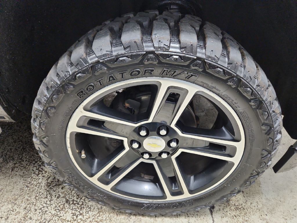 Photo 31 of this CHEVROLET SILVERADO 1500
