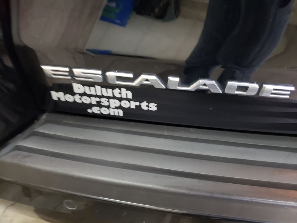 Photo 8 of this CADILLAC ESCALADE