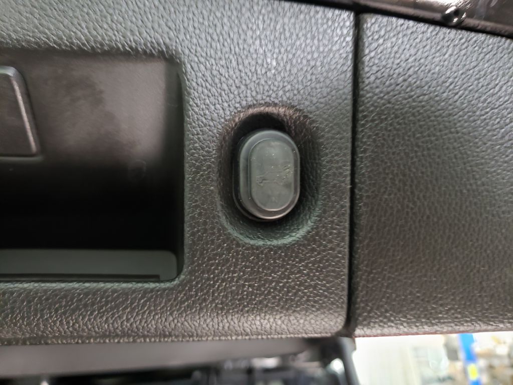 Photo 14 of this CADILLAC ESCALADE