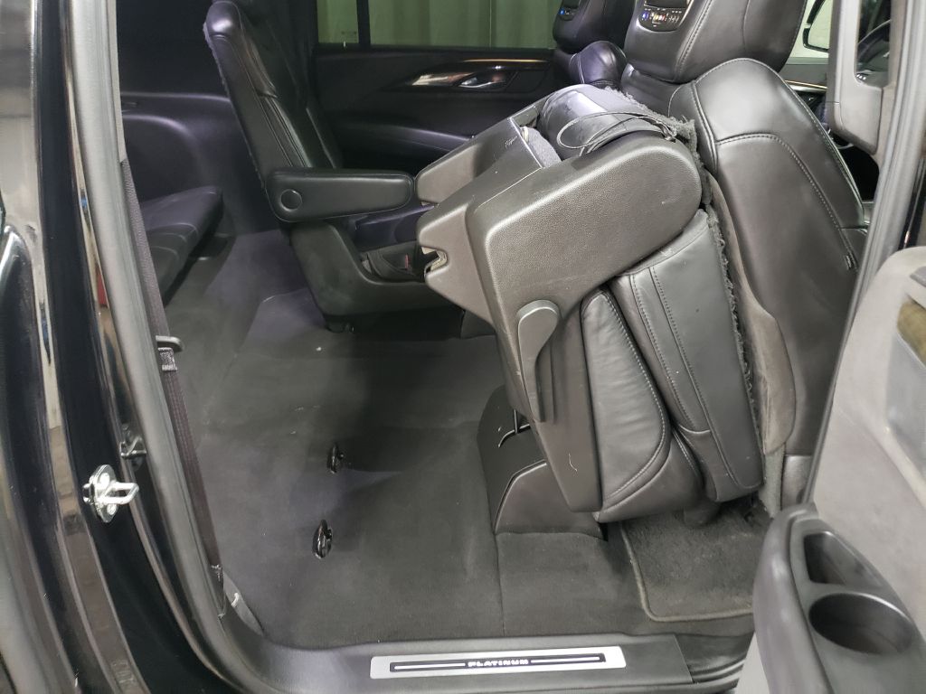 Photo 20 of this CADILLAC ESCALADE