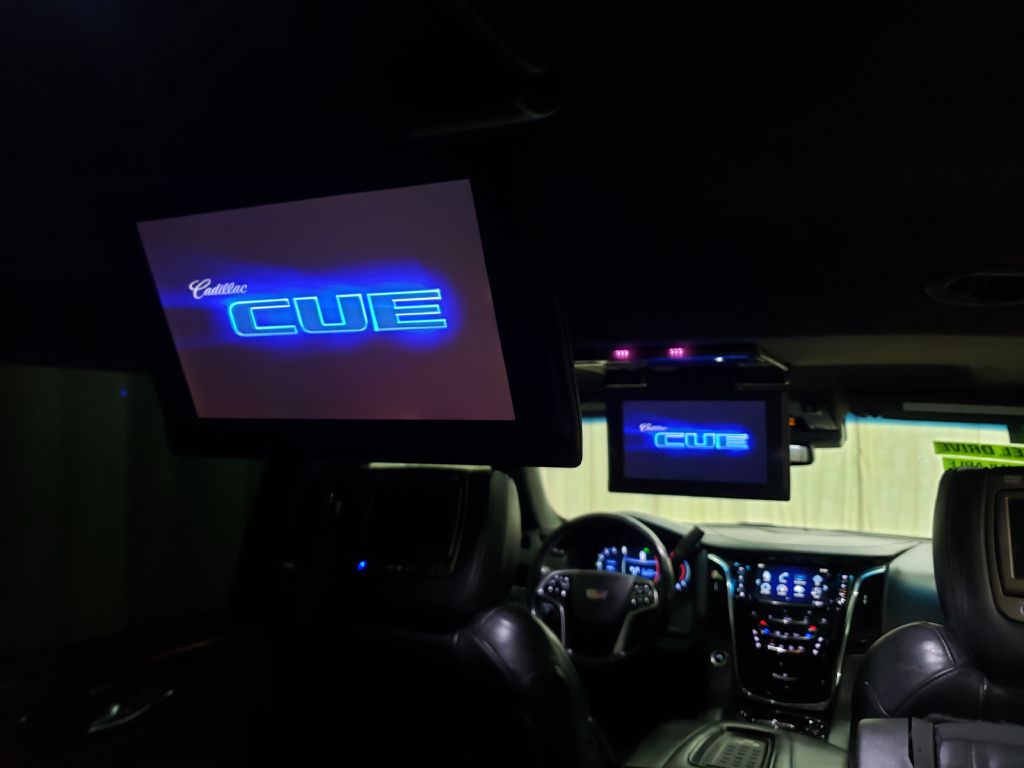 Photo 21 of this CADILLAC ESCALADE