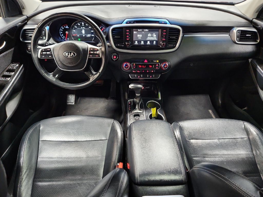 Photo 14 of this KIA SORENTO