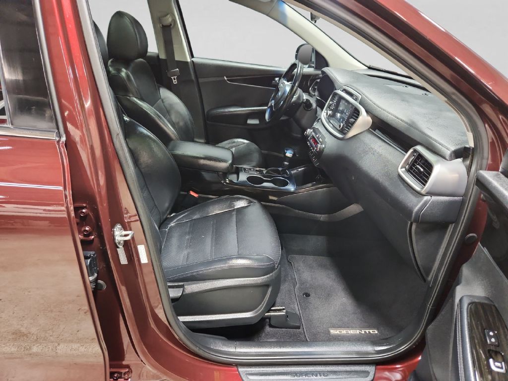 Photo 15 of this KIA SORENTO