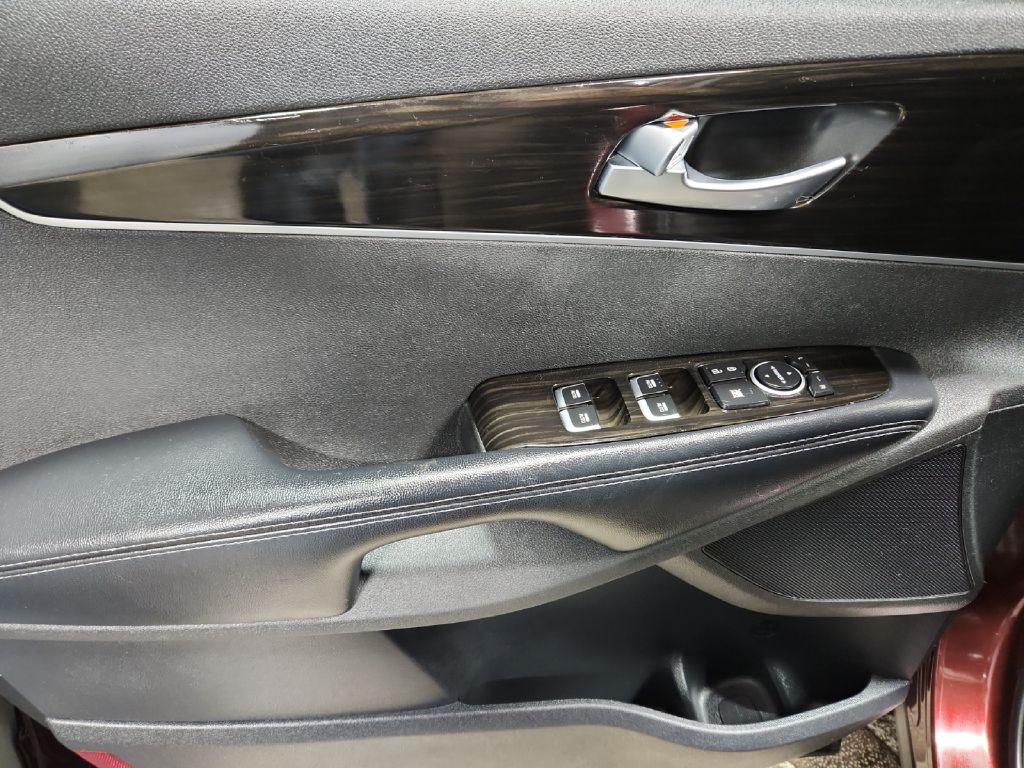 Photo 17 of this KIA SORENTO