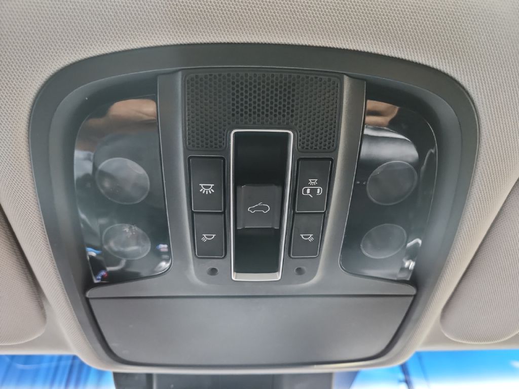 Photo 24 of this KIA SORENTO