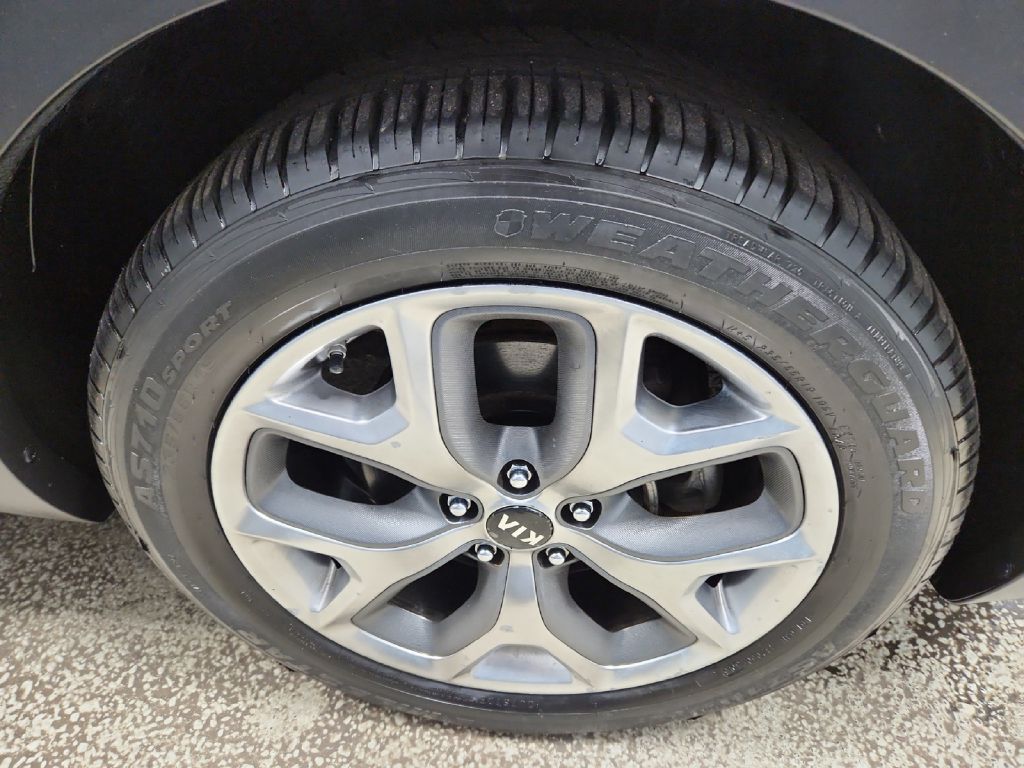 Photo 31 of this KIA SORENTO