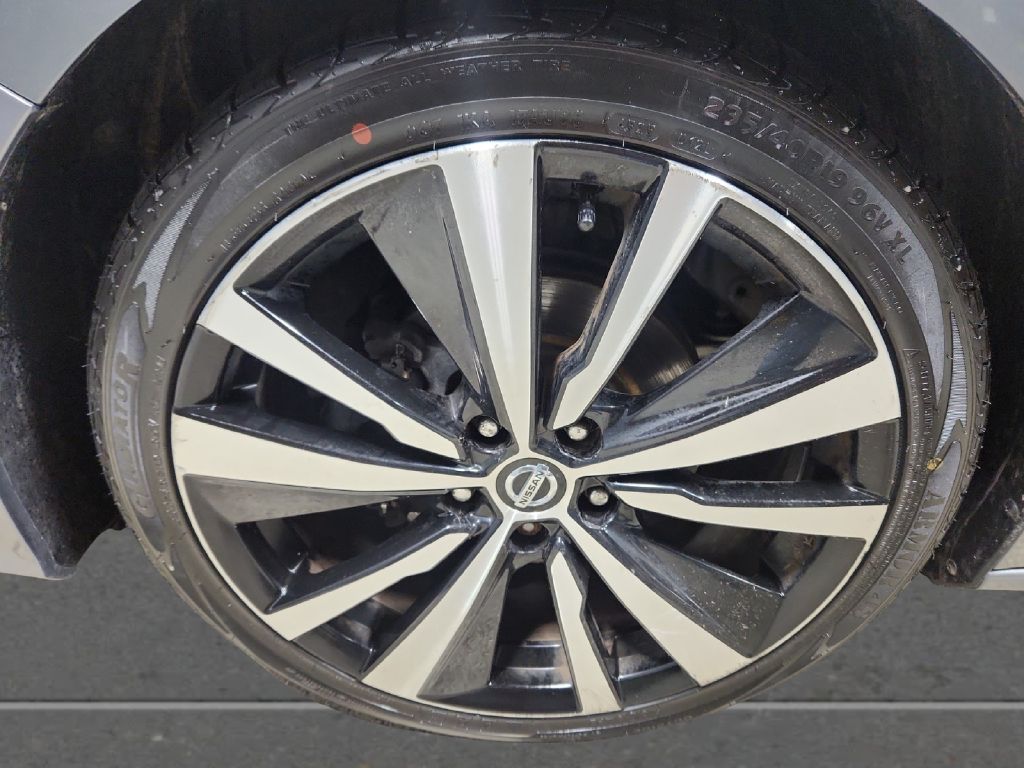 Photo 9 of this NISSAN ALTIMA
