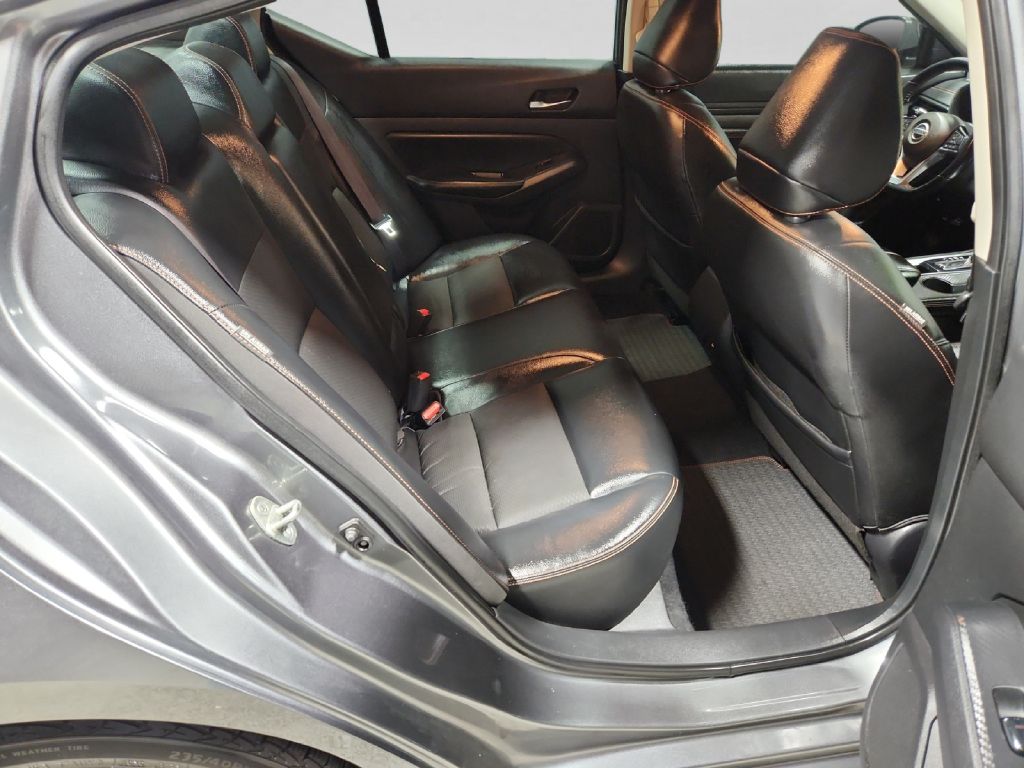 Photo 18 of this NISSAN ALTIMA