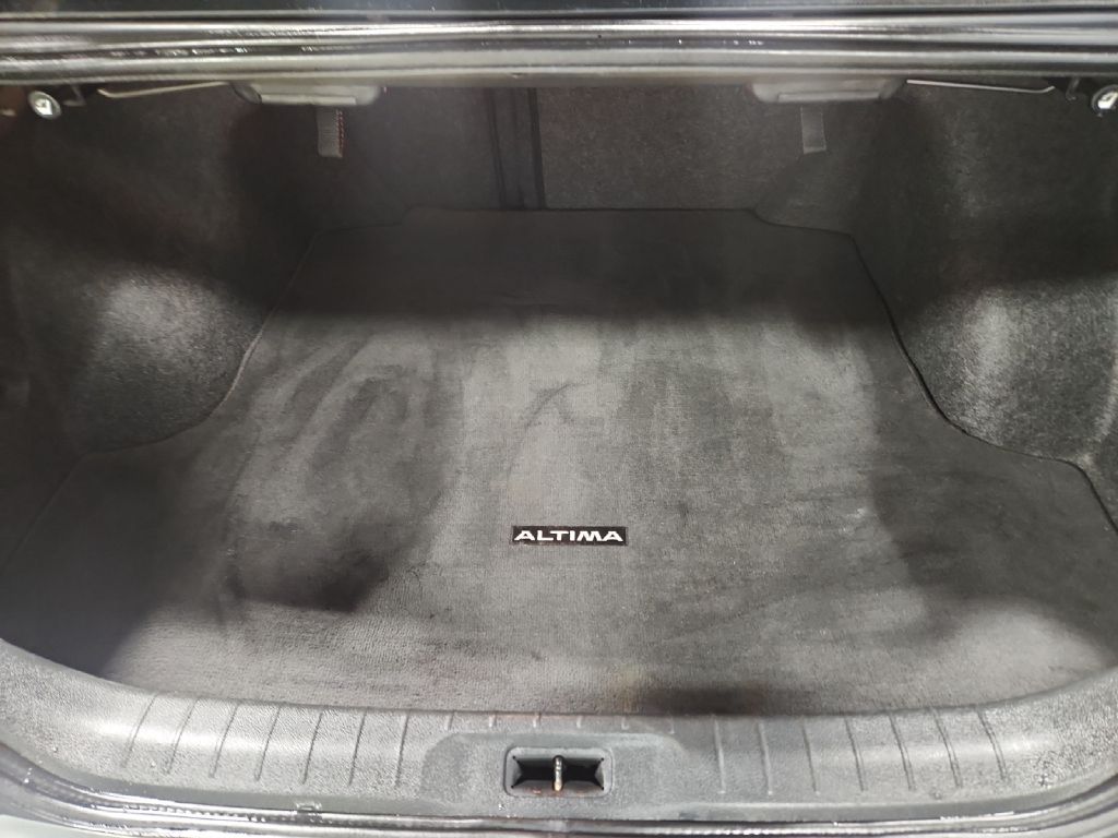 Photo 19 of this NISSAN ALTIMA