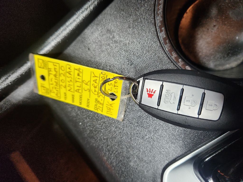 Photo 23 of this NISSAN ALTIMA