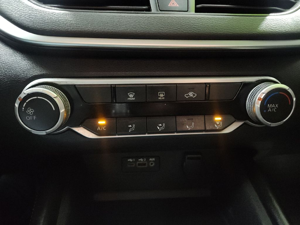 Photo 25 of this NISSAN ALTIMA