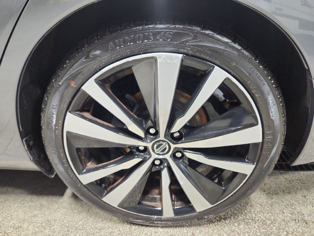 Photo 28 of this NISSAN ALTIMA