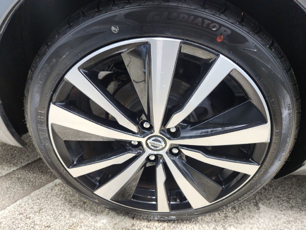 Photo 29 of this NISSAN ALTIMA