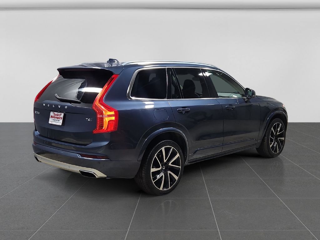 Photo 5 of this VOLVO XC90