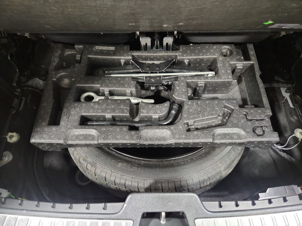 Photo 29 of this VOLVO XC90