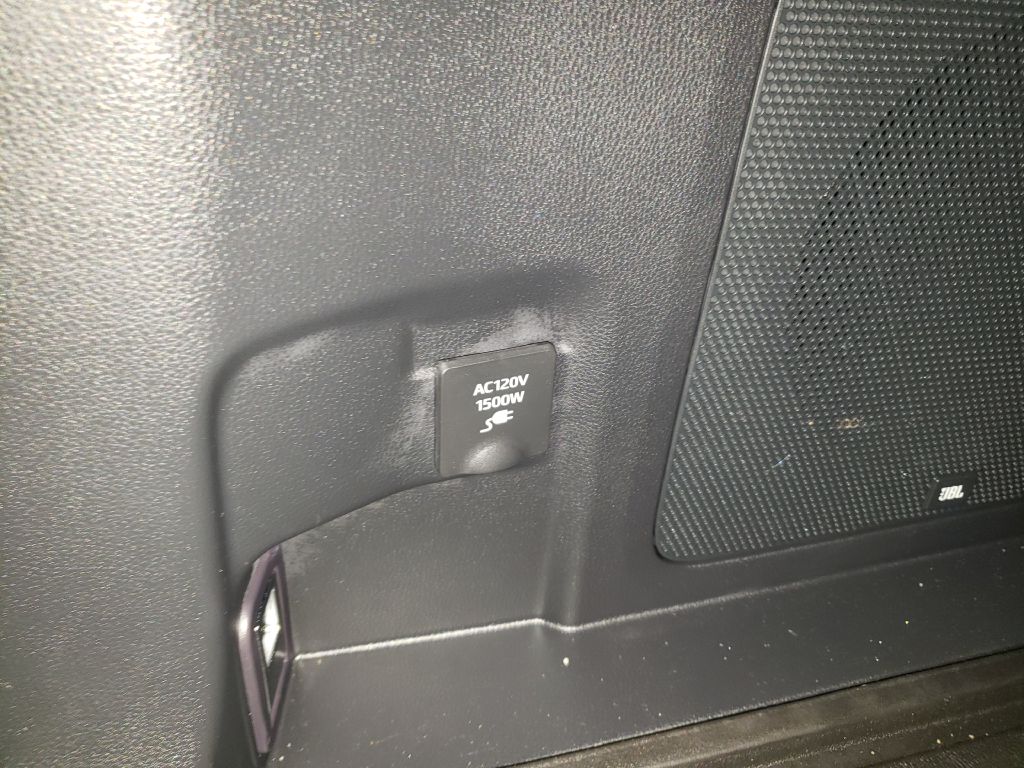 Photo 4 of this TOYOTA HIGHLANDER