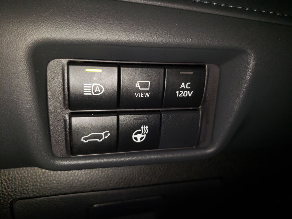 Photo 45 of this TOYOTA HIGHLANDER